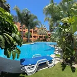 Views Golf Btw Benahavis Marbella & Apartamento *
