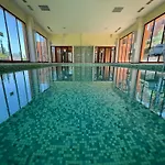 Views Golf Btw Benahavis Marbella & Apartamento *