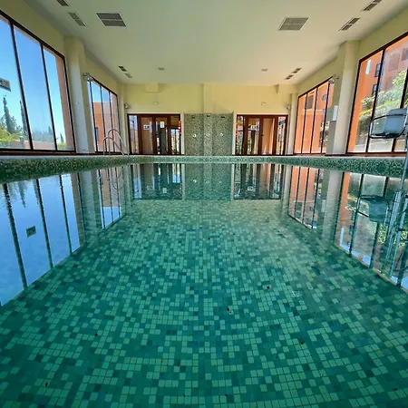 Views Golf Btw Benahavis Marbella & Apartment *