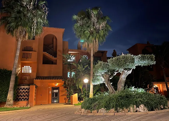 Views Golf Btw Benahavis Marbella & Apartment Estepona